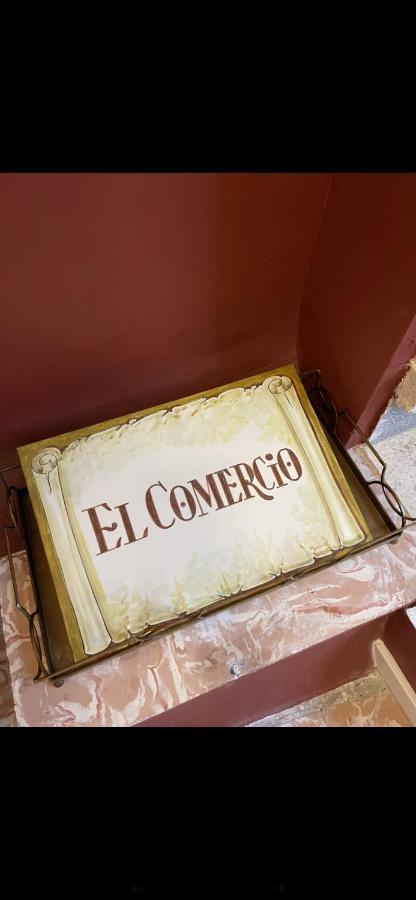 El Comercio Villarejo del Valle Bagian luar foto